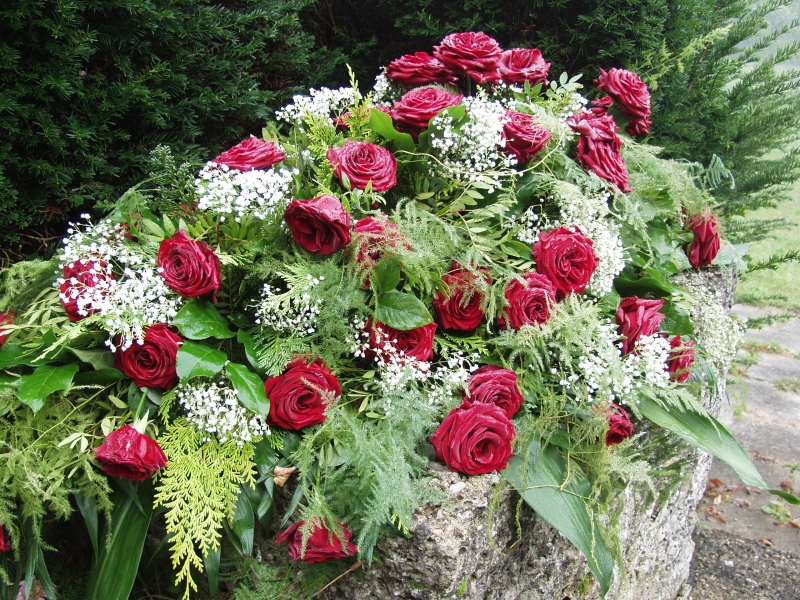 funeraire-BARGEMON-min_roses-61203